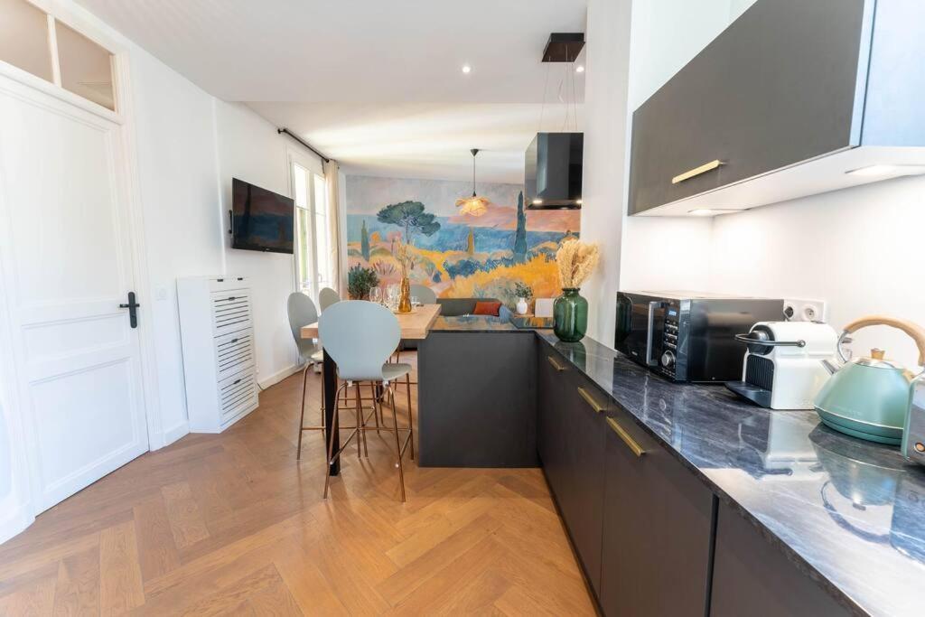 Superbe Deux Chambres, Centre Proche Port