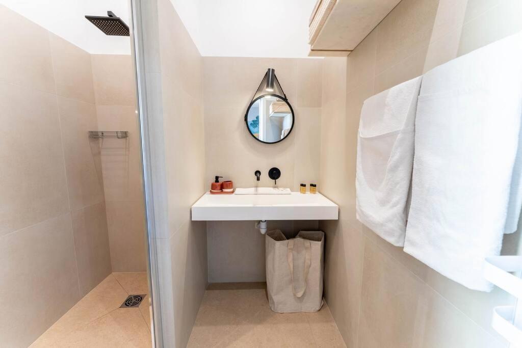 Superbe Deux Chambres, Centre Proche Port * Nizza