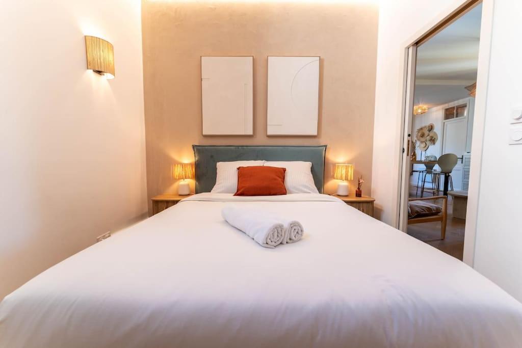 Superbe Deux Chambres, Centre Proche Port Appartamento