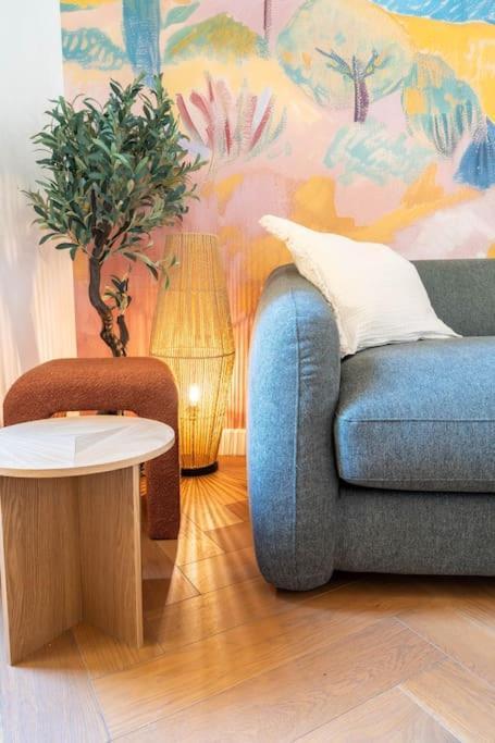 Superbe Deux Chambres, Centre Proche Port Appartamento