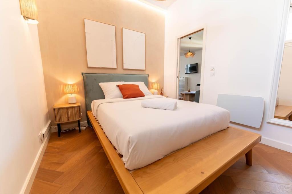 Appartamento Superbe Deux Chambres, Centre Proche Port Nizza