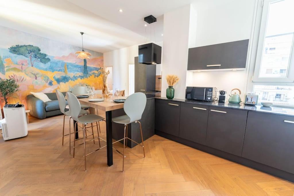 Superbe Deux Chambres, Centre Proche Port Appartamento *
